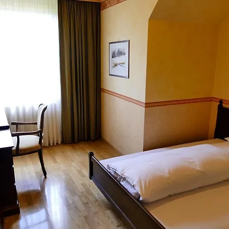 Otel Pfeifer Zum Kirchenwirt Graz