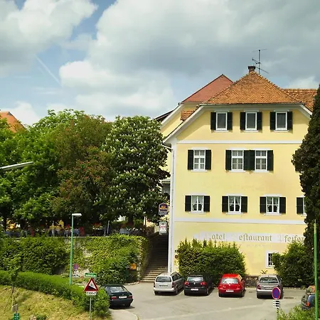 Otel Pfeifer Zum Kirchenwirt